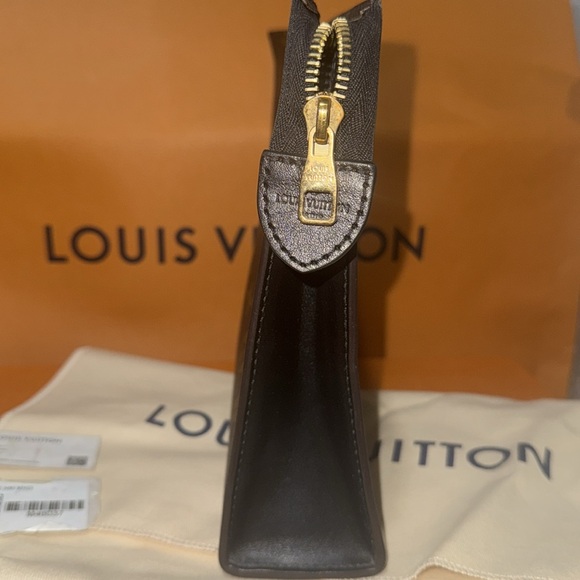 M46037 Poche Toilette Louis Vuitton Clutch - Picture 6 of 12